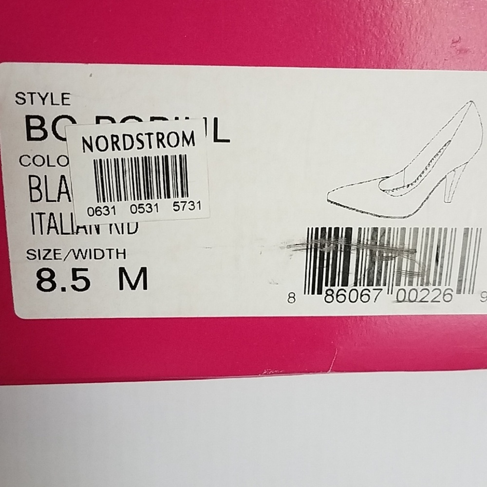 Shoes - Picture 4 of 4